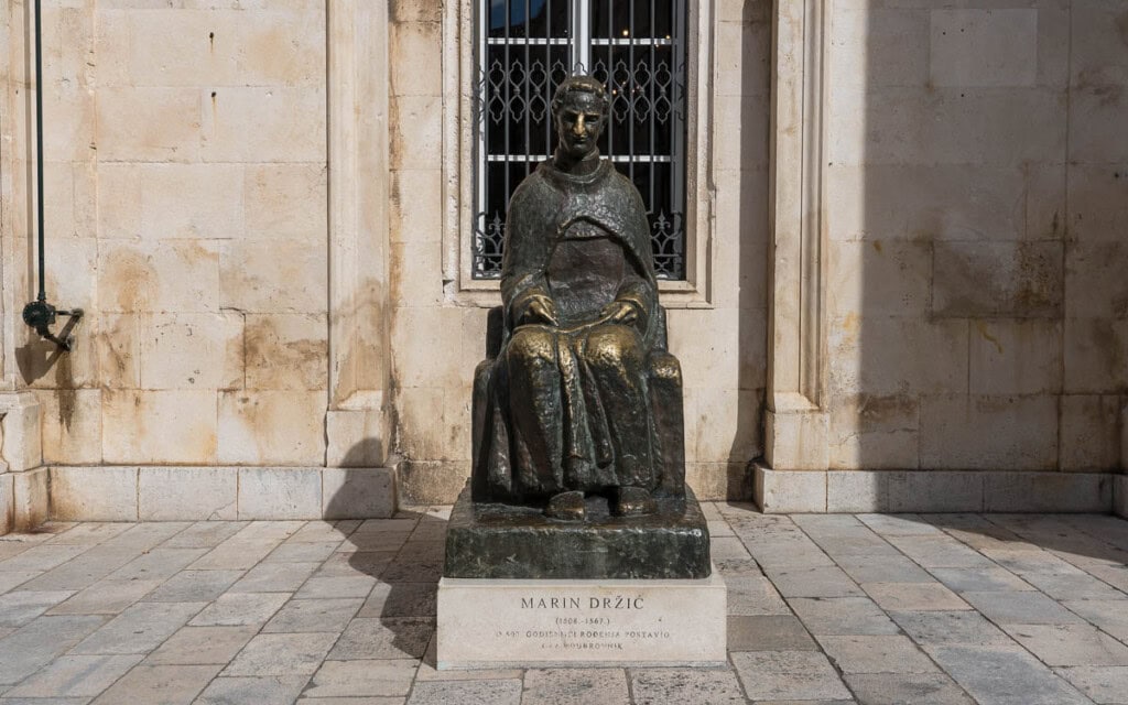 Marin Držić Statue